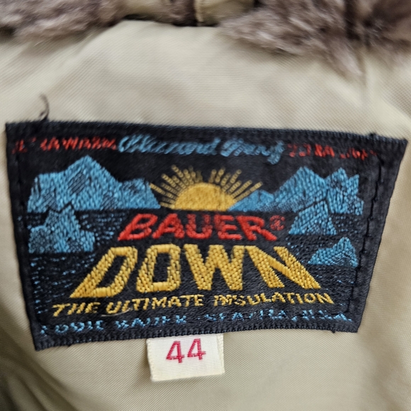 Eddie Bauer Blizzard Proof Tan Puffer Jacket with Faux Fur Collar 1962 - Picture 2 of 13